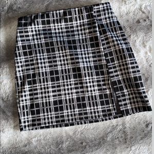 Plaid pencil skirt